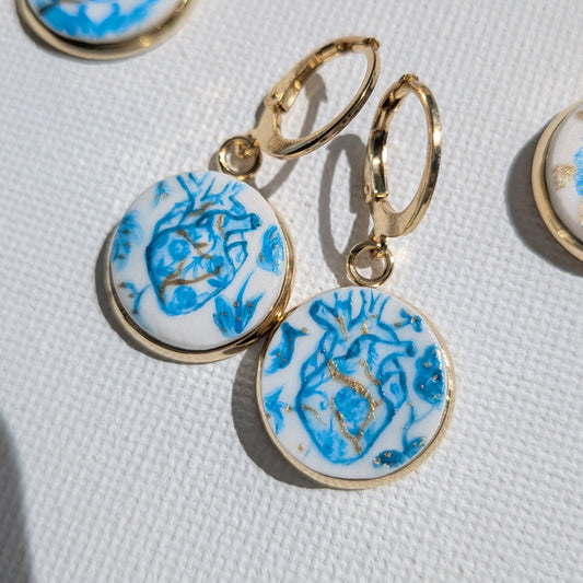 Cœur en cobalt et or